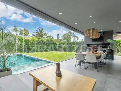 Venta Casa en Campo Chico de 5 ambientes con Pileta y lote de 600 m2