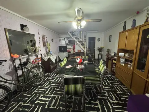 Depto Tipo Casa en Venta 40 años