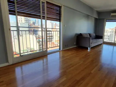 Franklin Delano Roosevelt 2800, Piso 13