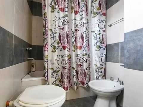 Depto Tipo Casa en Venta 75 años