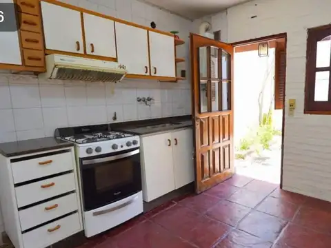 Depto Tipo Casa en Venta 60 años