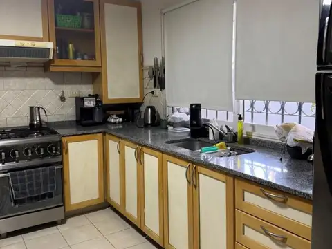 DUPLEX SUPER FUNCIONAL CON COCHERA, PLAYROOM, JARDIN C/PARRILLA