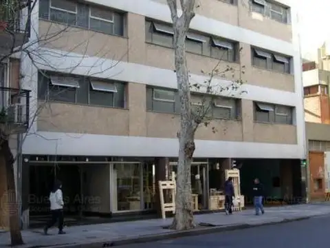 Güemes e/ Thames y Jorge Luis Borges