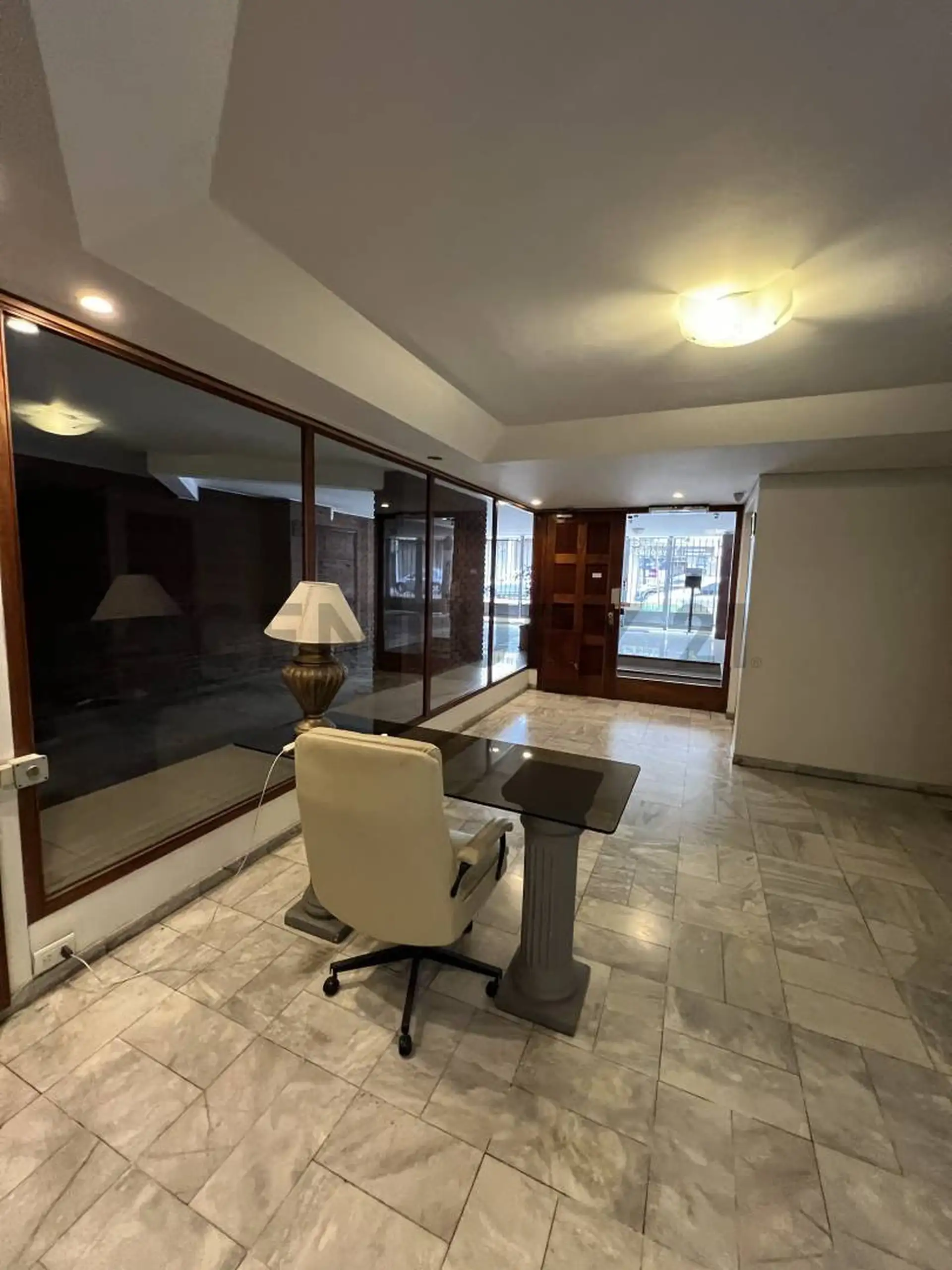 Piso 5 amb, 200m² con doble cochera y máxima seguridad — Plaza Mitre