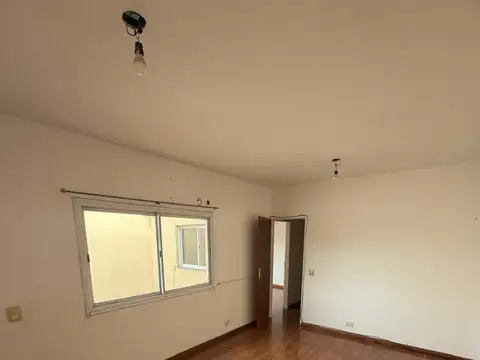 Depto Tipo Casa en Alquiler de 2 dormitorios