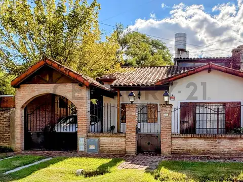 VENTA CASA 5 AMBIENTES - ITUZAINGO NORTE - PROX ACCESO OESTE