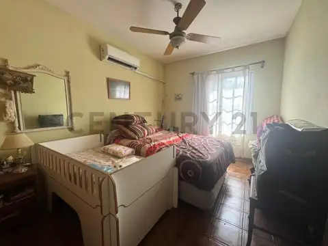 Venta Casa 3 Amb c/ Escritura, Cochera y Jardín – Los Altos de Podestá