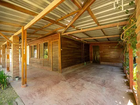 Casa 4 ambientes con 1 baño