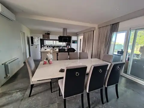 Casa en Venta en Coronel Brandsen, USD 359.000