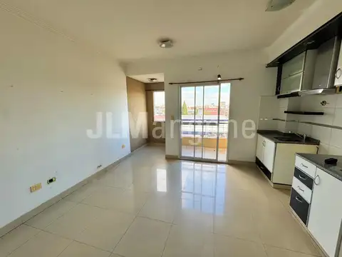 Pres. Juan D. Peron 1000, Piso 3