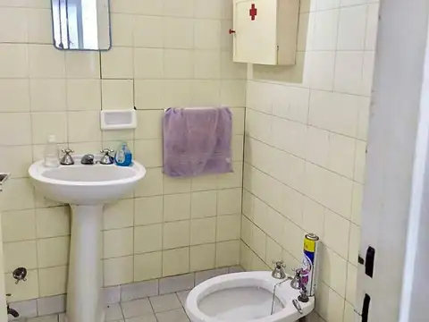 Local en Venta en Barrio España y Hospitales, USD 45.000