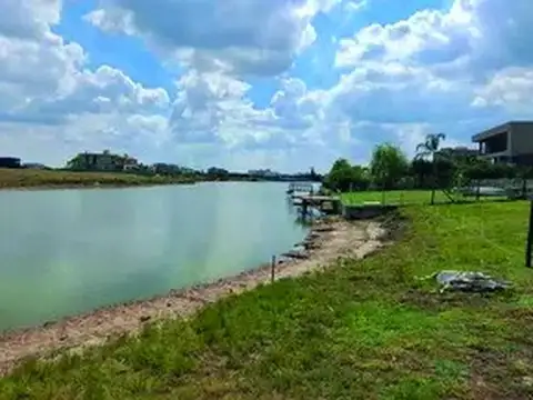 San Sebastian, Área 100