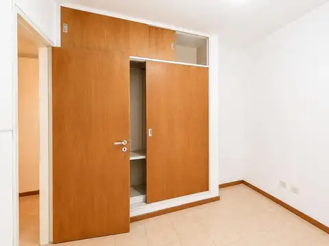 Departamento 1 Dormitorio con Patio en Alquiler zona Medicina