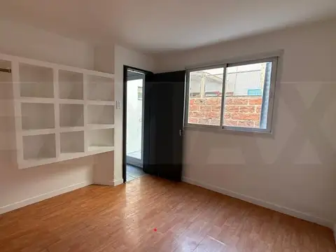 Depto Tipo Casa en Venta en General Roca, USD 45.000