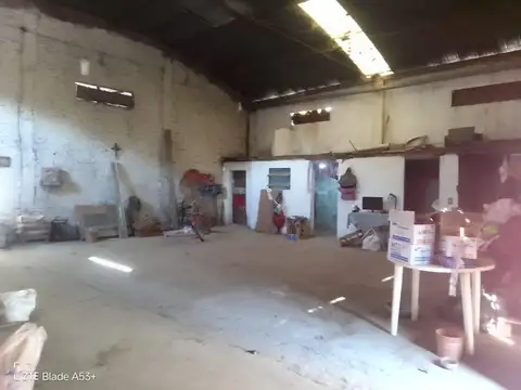 (Km 40) Galpon de 100m2 en Maximo herrera 6184 entre Acoyte y Mara