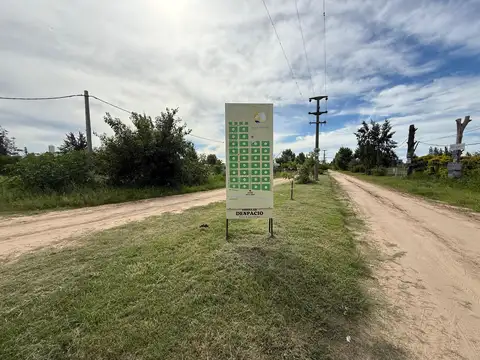 Terreno con mejoras en lagos del Leyes