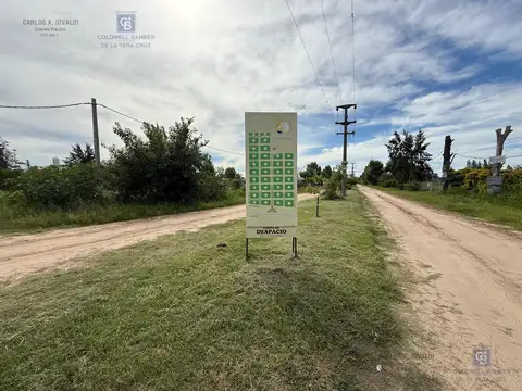 Terreno con mejoras en lagos del Leyes