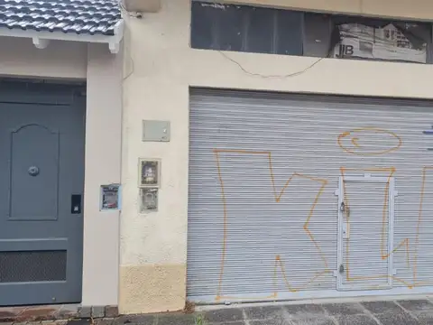 Alquiler!! Local en Haedo