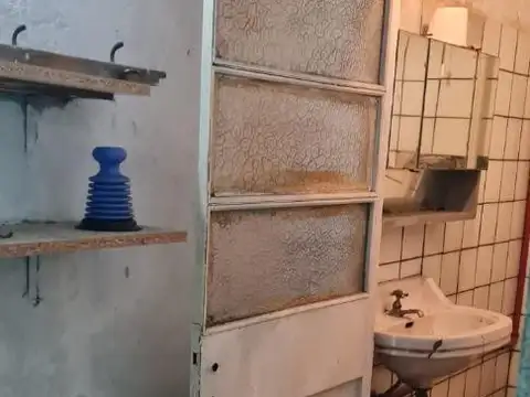 Local en Alquiler en Haedo, $ 350.000