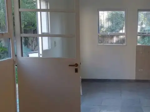 Depto Tipo Casa en Alquiler de 3 ambientes
