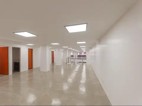 Excelente oficina de 532m2 refaccionada a nuevo en Recoleta  VENTA