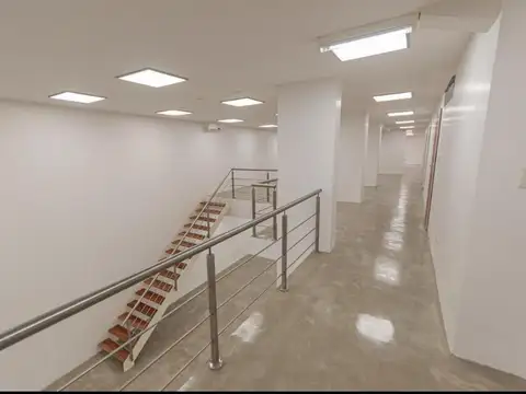 Oficina Monoambiente con 4 baños