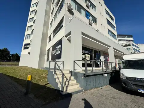 Av Del Puerto 200