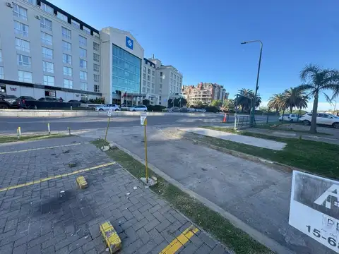Av Del Puerto 200