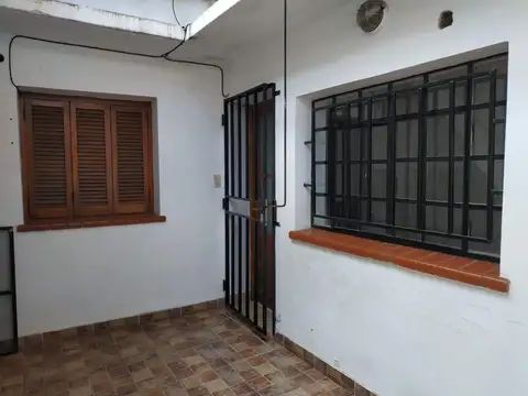 Departamento de pasillo en alquiler, 1 dormitorio