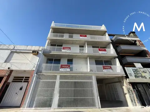 Departamento en venta de 3 ambientes con terraza privada - Villa Ballester Centro