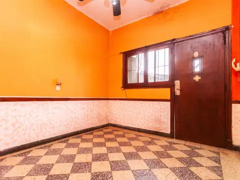 DTO 3 AMB C/PATIO,QUINCHO-1 CUADRA YRIGOYEN S/EXP