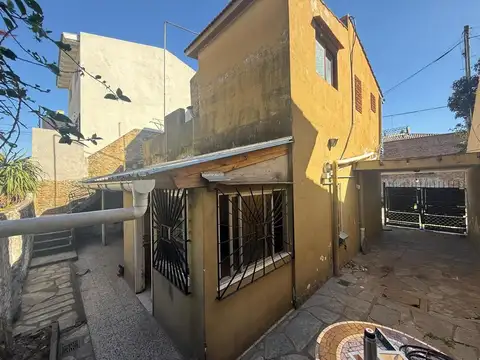 Depto Tipo Casa en Venta de 5 ambientes