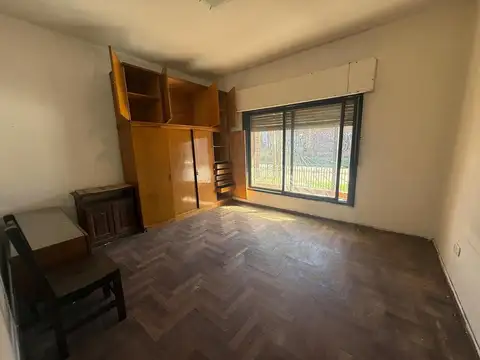 Depto Tipo Casa 5 ambientes con 2 baños