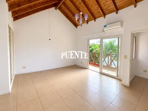 Casa en Alquiler al Oeste