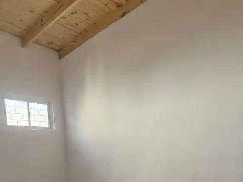 Depto Tipo Casa 4 ambientes con 2 baños