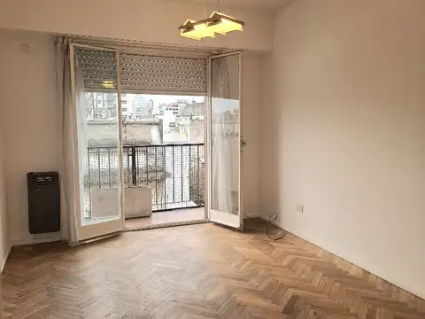 DEPARTAMENTO DE 3 AMBIENTES AL FRENTE CON BALCON