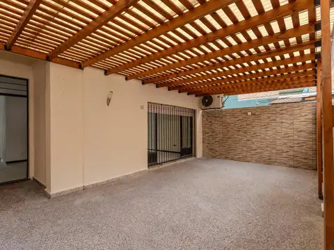 Depto Tipo Casa en Venta 25 años