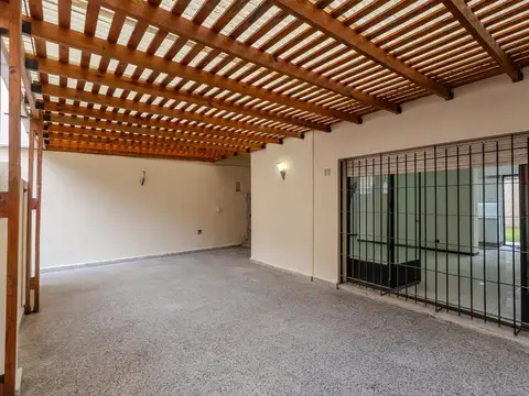 Depto Tipo Casa en Venta de 4 dormitorios
