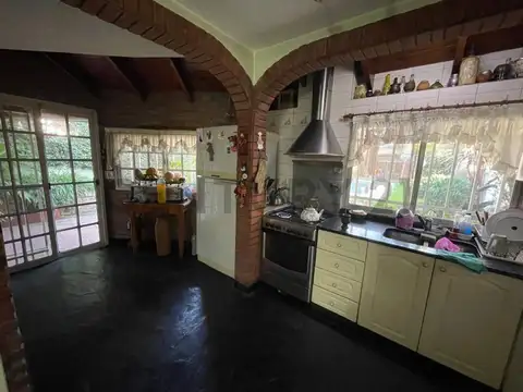Venta de Casa 4 AMBIENTES en Ituzaingo, Ituzaingó