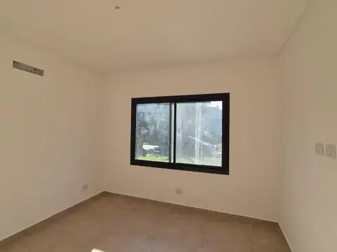 VENTA Casa en una planta a estrenar 3 habitaciones y servicio Canton Islas