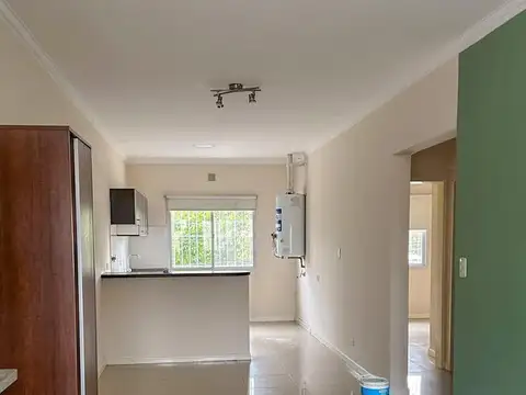 Depto Tipo Casa en Alquiler de 2 dormitorios