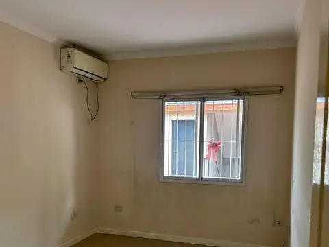 Depto Tipo Casa en Alquiler en Pablo Nogues, $ 750.000