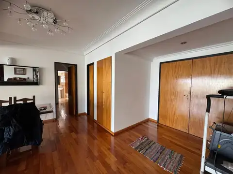 Departamento en Venta con 2 cocheras