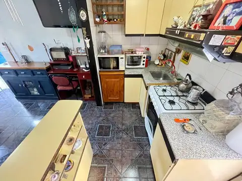 VENTA PH 3AMB FONDO JARDIN COCHERA HURLINGHAM 