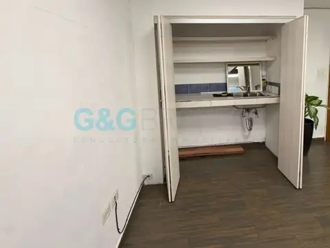 Oficina 2 ambientes con 1 baño