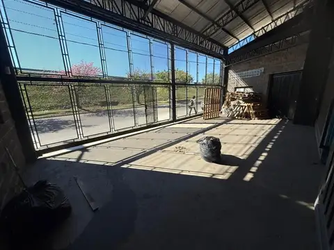 Galpon en Alquiler en Lomas de Zamora, USD 11.000