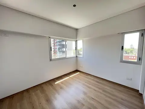 Departamento en Alquiler con 1 cocheras