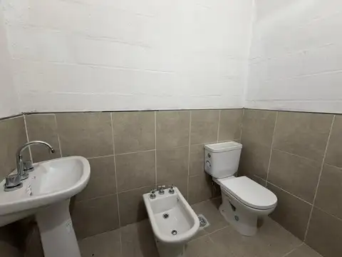 Galpon en Venta 30  mts Fondo