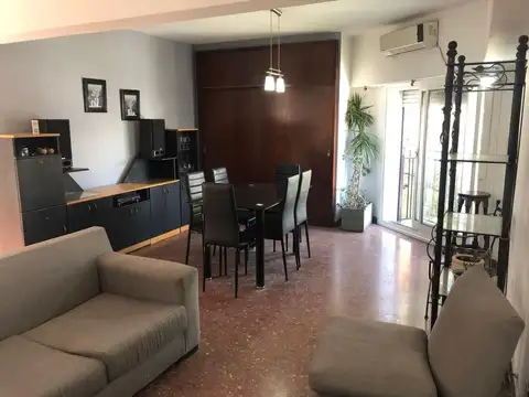 Depto Tipo Casa en Venta de 3 ambientes