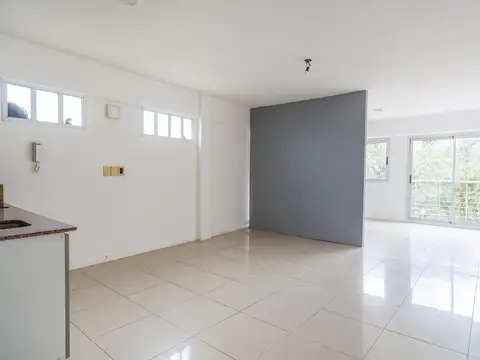 Venta departamento monoambiente dividido en Haedo.